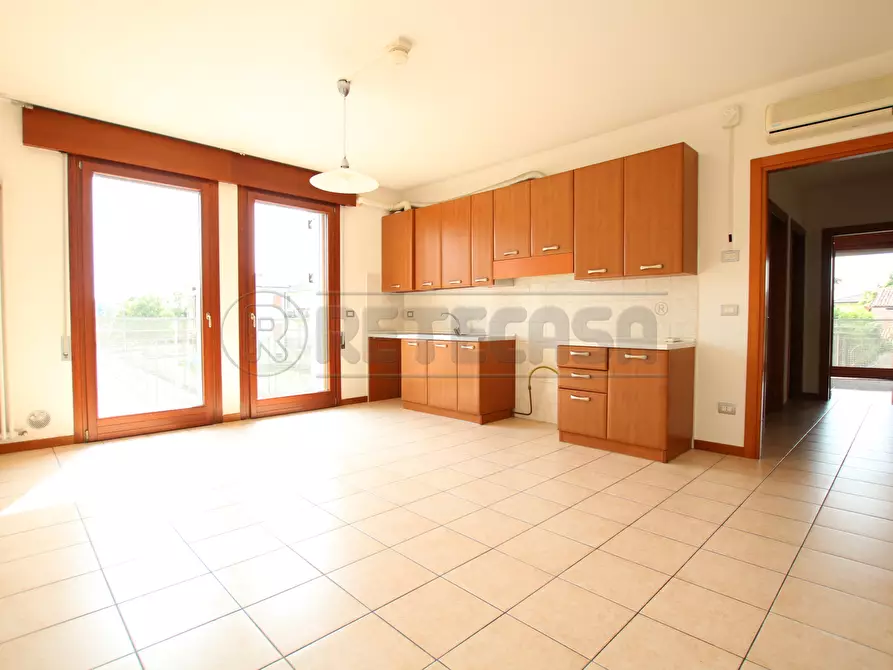 Immagine 2 di Bilocale in vendita  in Via Giovanni Falcone a Barbarano Mossano