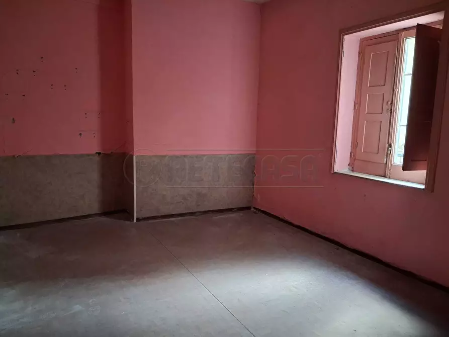 Immagine 13 di Laboratorio in affitto  in Via Giacomo Colombo a Marcianise