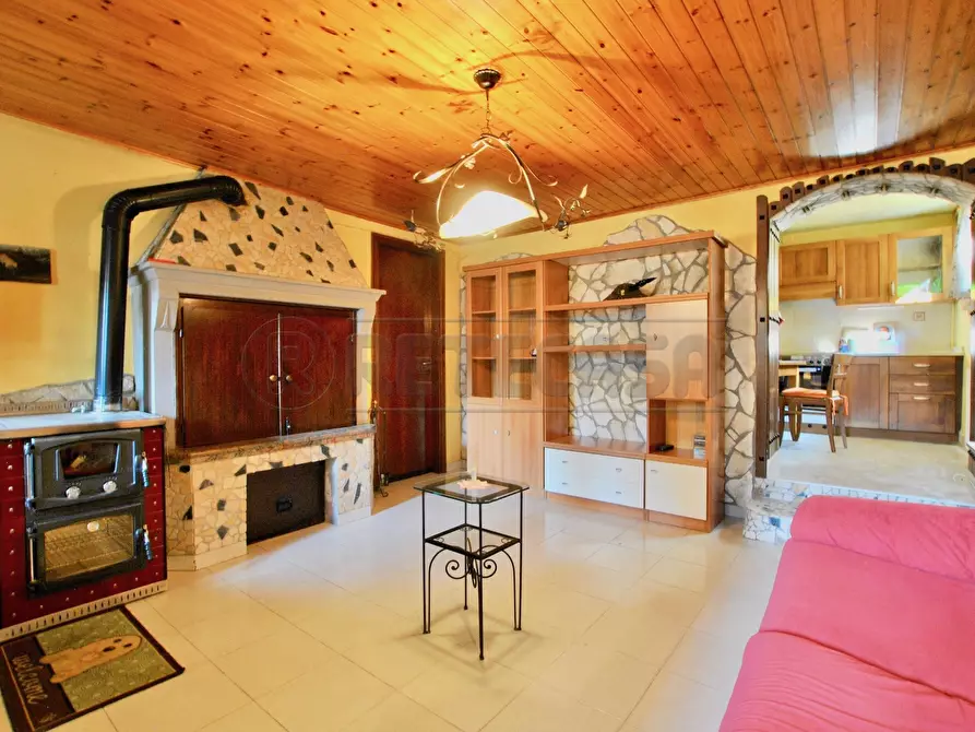 Immagine 9 di Casa semindipendente in vendita  in via capitello 47 a Brogliano