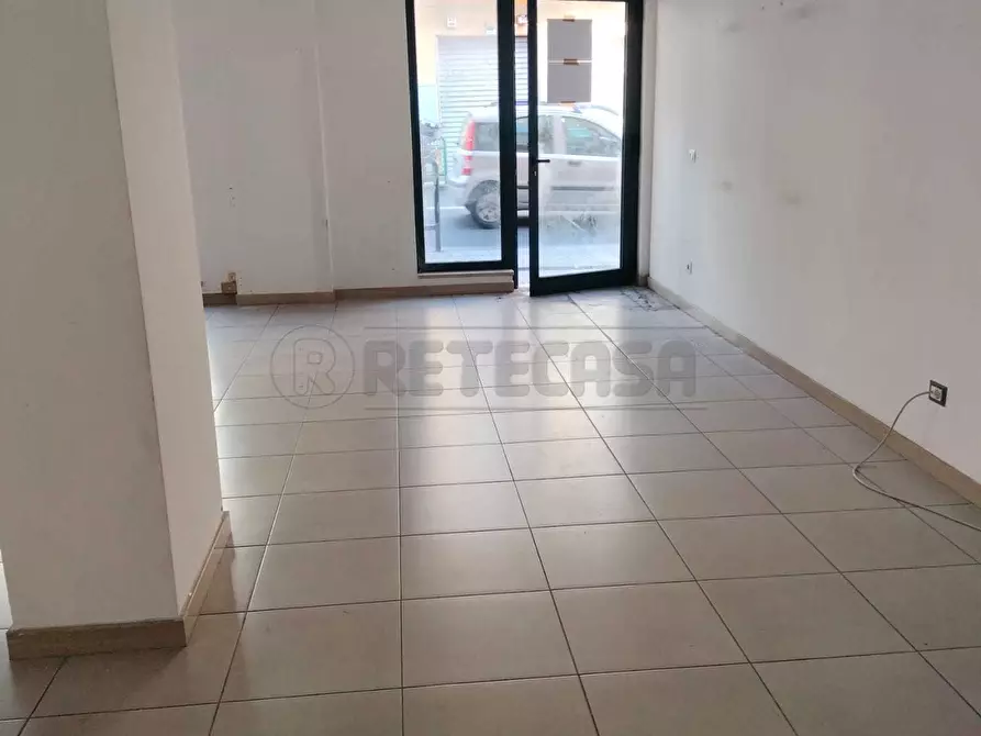 Immagine 11 di Locale commerciale in affitto  in Via Marco Polo 268 a Messina