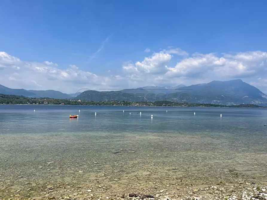 Immagine 40 di Bilocale in vendita  in Via del Torchio 21F a Manerba Del Garda