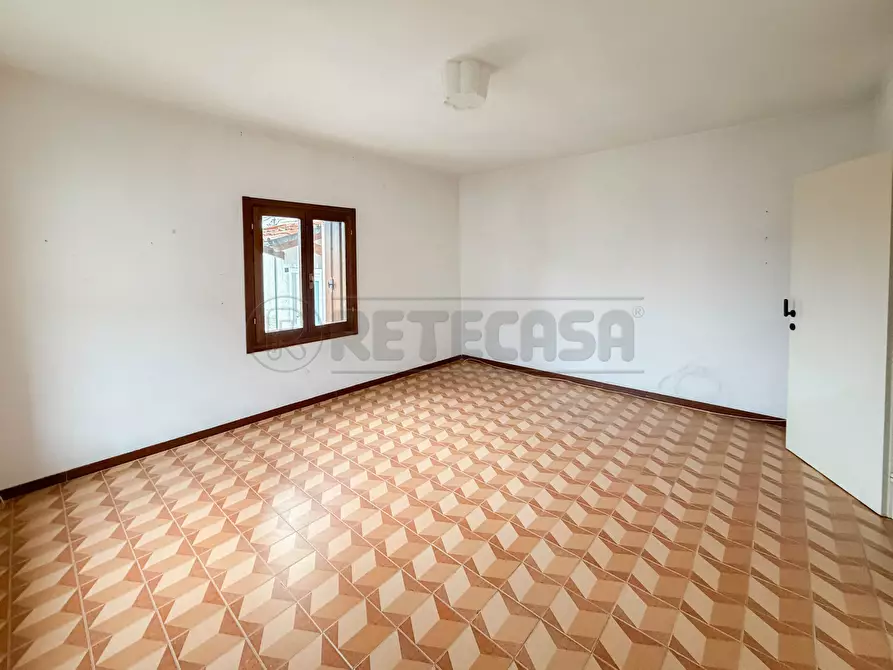 Immagine 36 di Rustico / casale in vendita  in Via Valle a Sovizzo