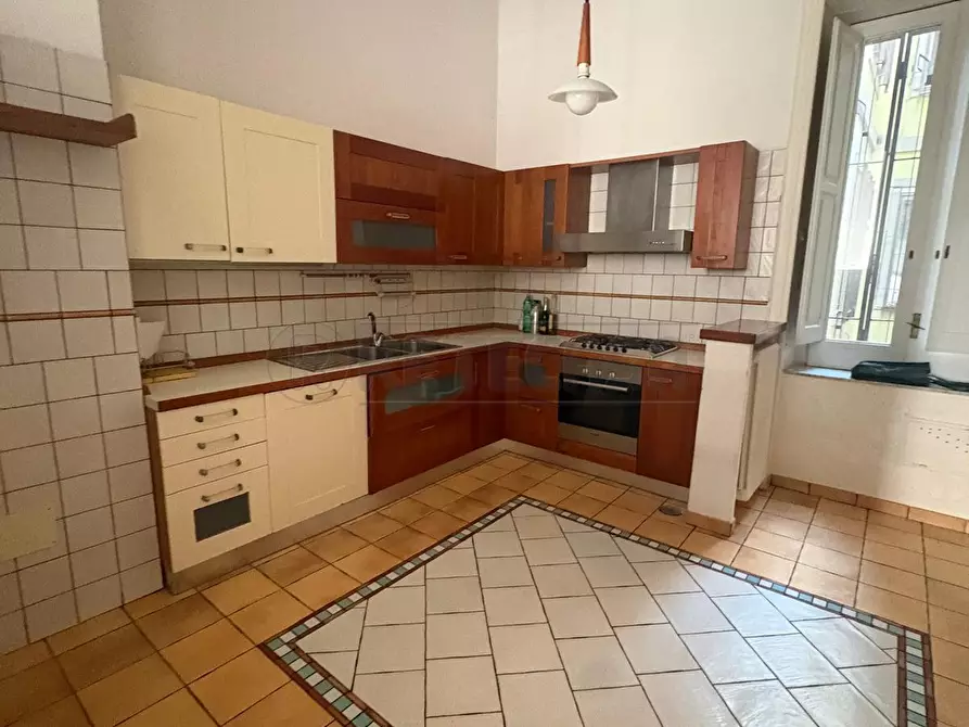 Immagine 14 di Pentalocale in affitto  in via renato de martino 16 a Salerno