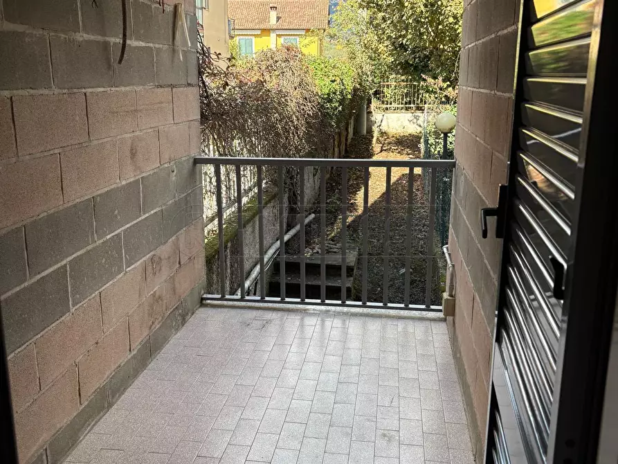 Immagine 17 di Trilocale in vendita  in Via Malche 19 a Giffoni Sei Casali