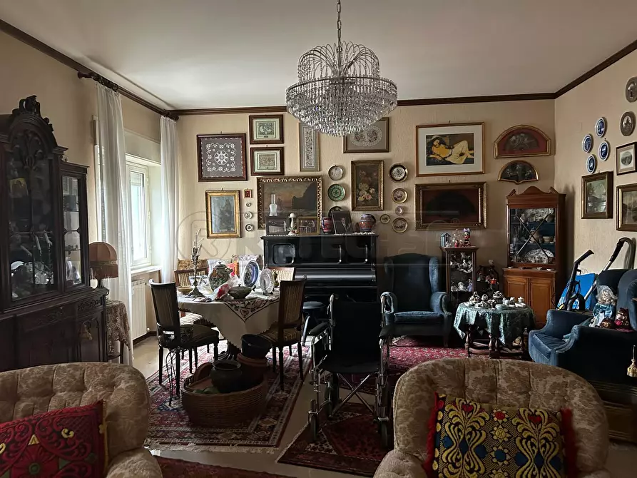 Immagine 3 di Pentalocale in vendita  in Via Malta 73 a Caltanissetta