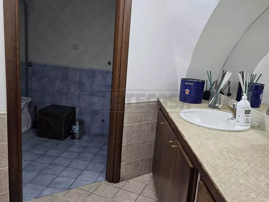 Immagine 14 di Pizzeria / Pub in vendita  a Mercato San Severino