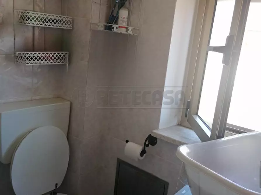 Immagine 11 di Appartamento in vendita  a Cariati