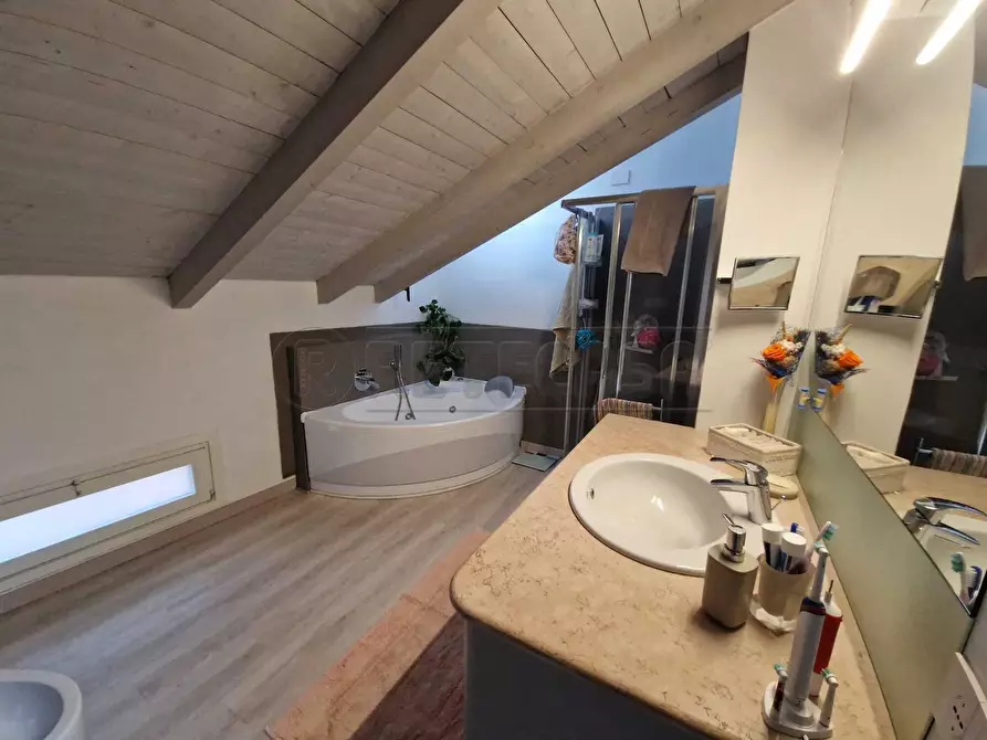 Immagine 16 di Trilocale in vendita  in Corso Matteotti a Cremona