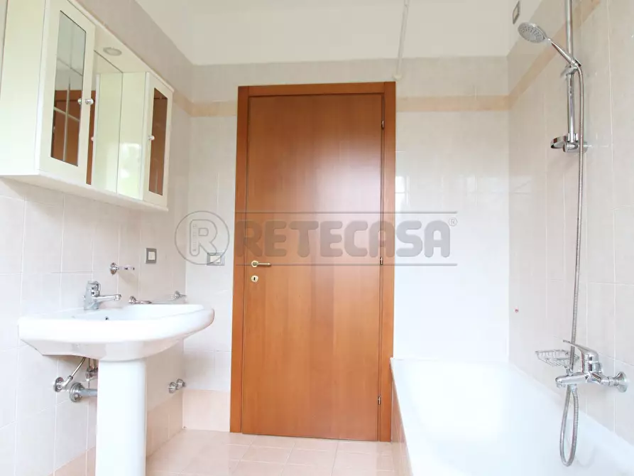 Immagine 19 di Bilocale in vendita  in Via Giovanni Falcone a Barbarano Mossano