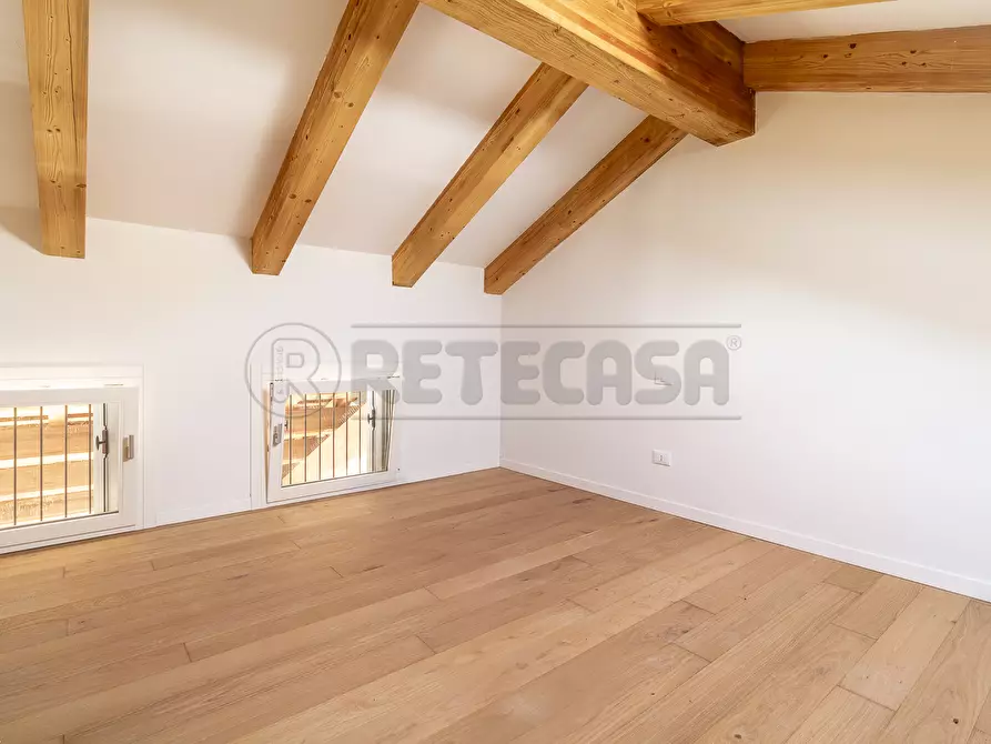 Immagine 25 di Bilocale in vendita  in Via Zuccola 37 a Bolzano Vicentino