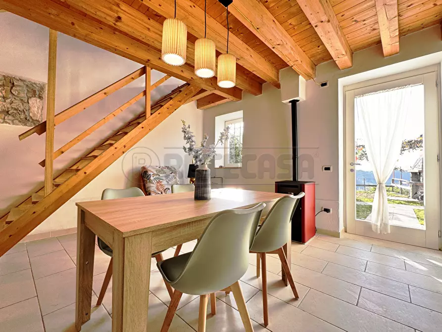 Immagine 12 di Casa semindipendente in vendita  in Localita' San Stefano 28 a Castelgomberto