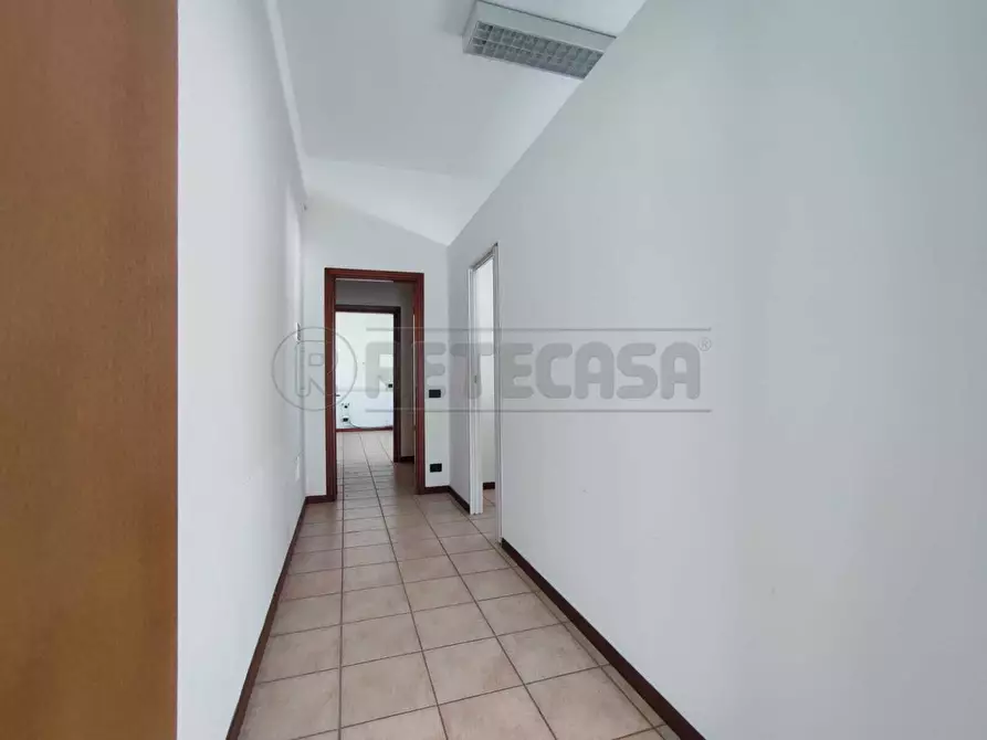 Immagine 7 di Locale commerciale in affitto  in Via Divisione Julia a Sarego