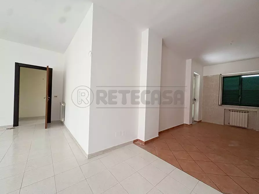 Immagine 55 di Pentalocale in vendita  in Via de Sanctis a Marcianise