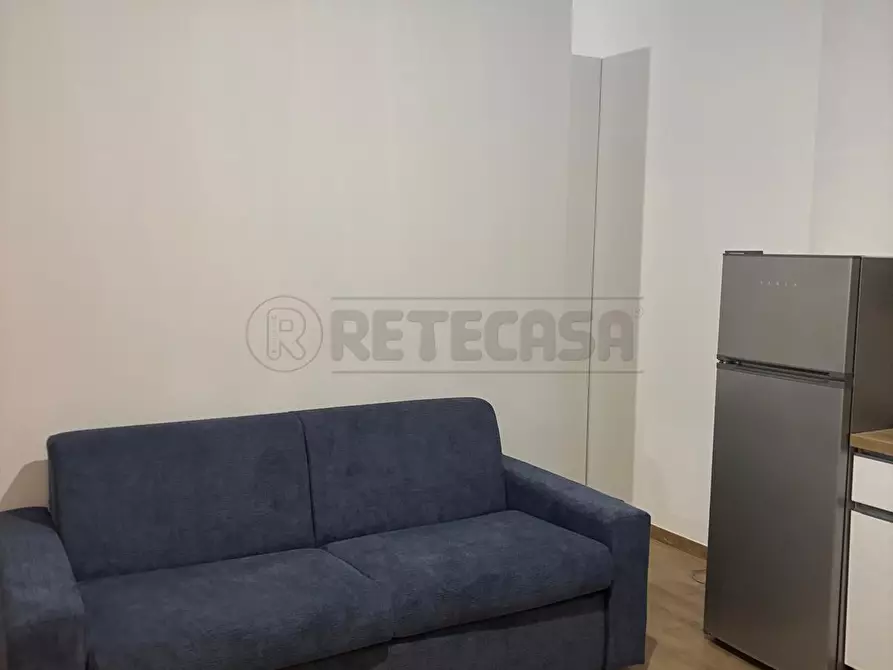 Immagine 5 di Bilocale in affitto  in Via Salvatore Calenda 12 a Salerno