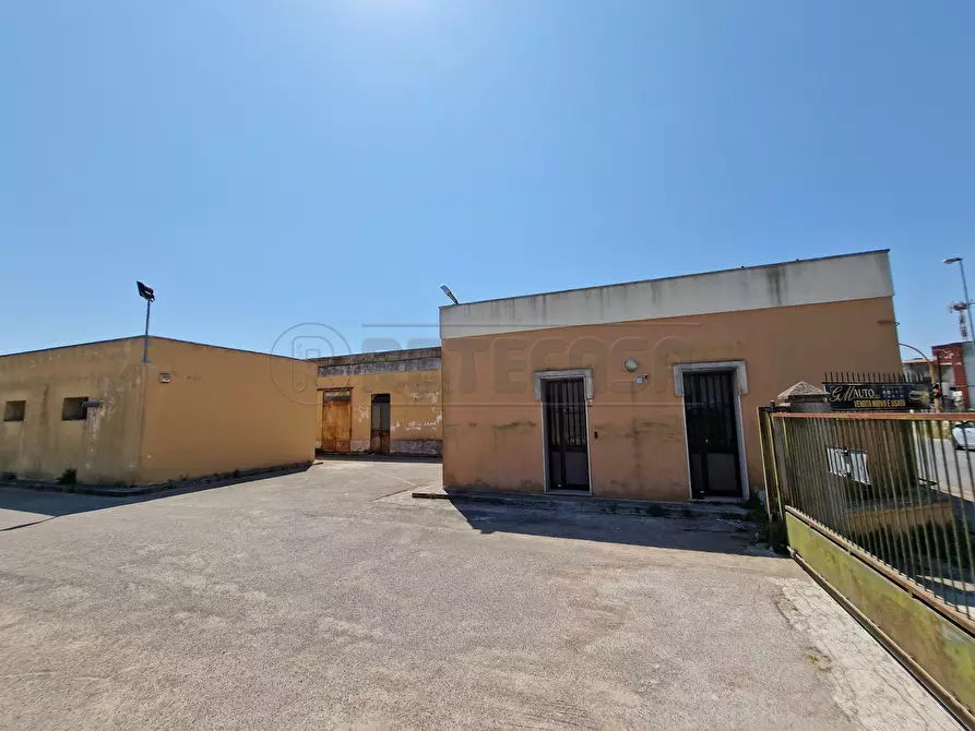 Immagine 64 di Laboratorio in vendita  in Via Neviano 37 a Seclì