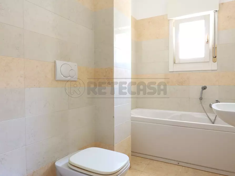 Immagine 18 di Trilocale in vendita  in Via Riello 30 a Vicenza