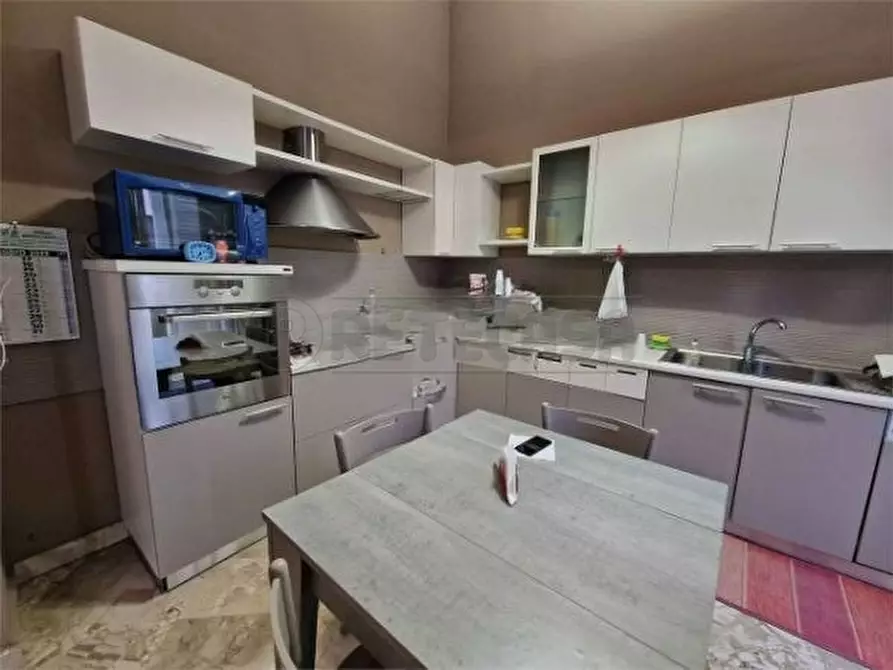 Immagine 12 di Bilocale in vendita  in Via Roma SNC a Marsala