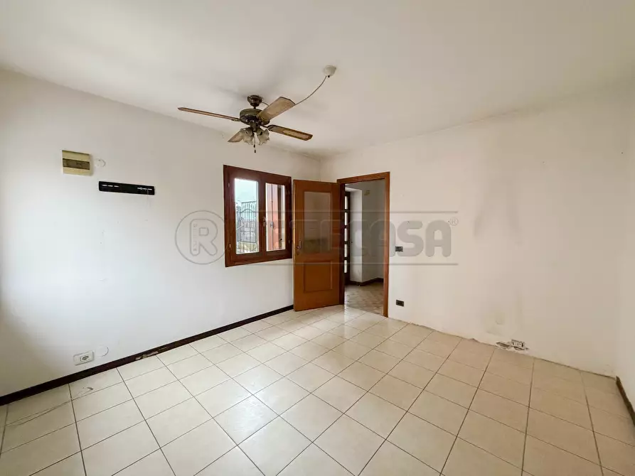 Immagine 14 di Rustico / casale in vendita  in Via Valle a Sovizzo