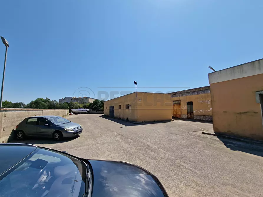 Immagine 60 di Laboratorio in vendita  in Via Neviano 37 a Seclì