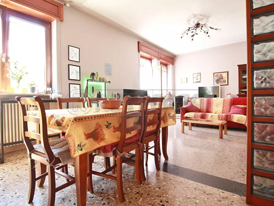 Immagine 12 di Casa semindipendente in vendita  in Via XXIV Maggio 43 a Montebello Vicentino