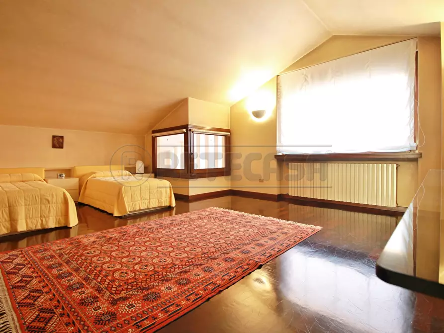 Immagine 45 di Villa in vendita  in VIA GIACOMO LEOPARDI 2 a Arzignano