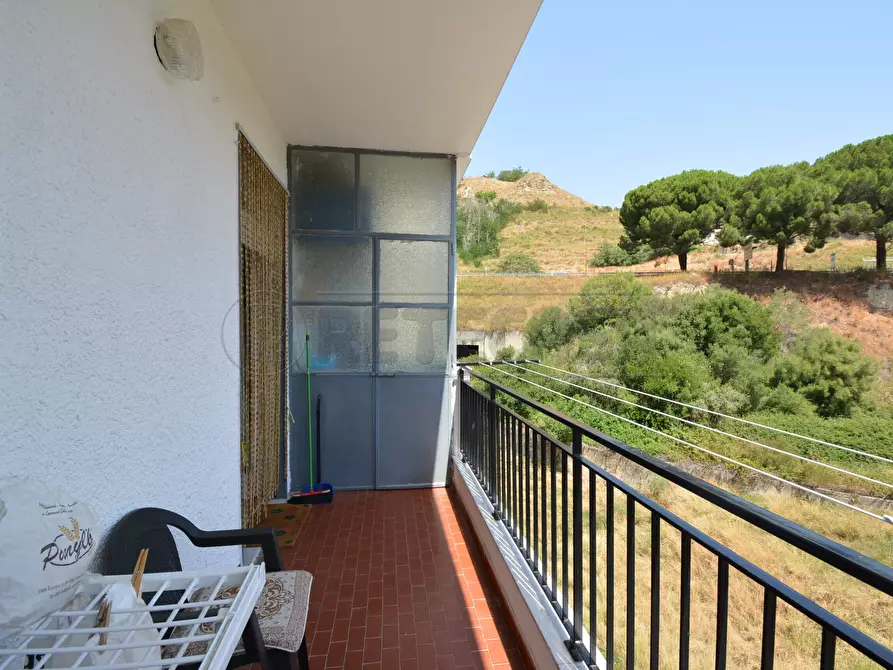 Immagine 11 di Quadrilocale in vendita  in Via Pietro Castelli 250 a Messina