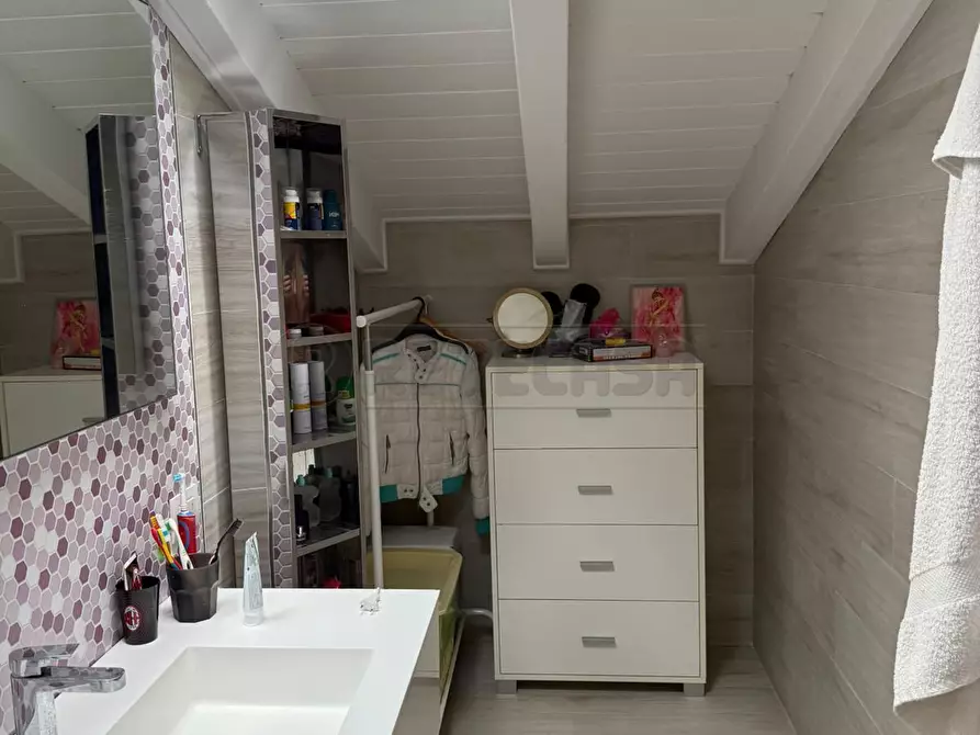 Immagine 16 di Casa bifamiliare in vendita  in Via Giulio Cesare 2 a Desenzano Del Garda