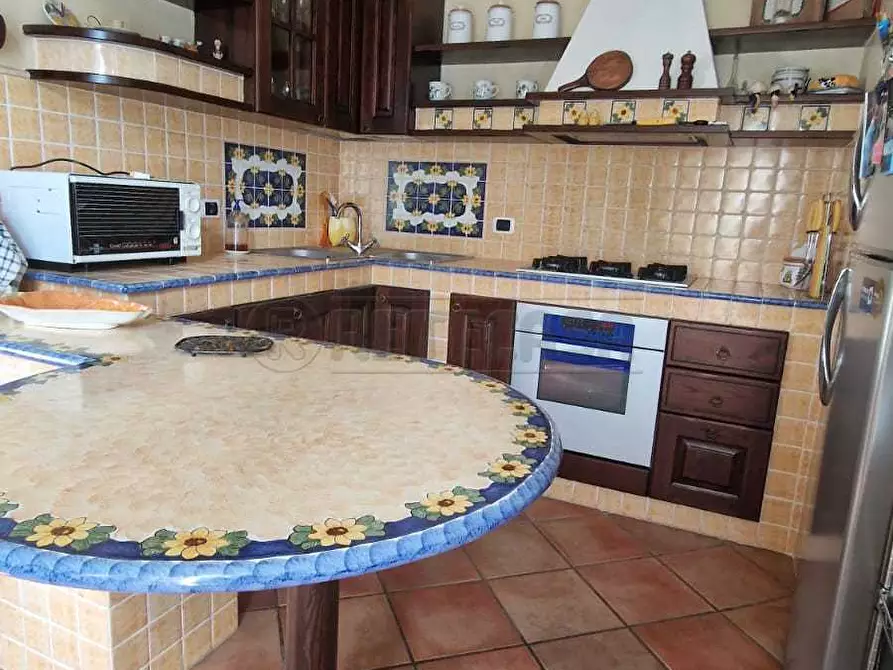 Immagine 9 di Casa semindipendente in vendita  a Fisciano