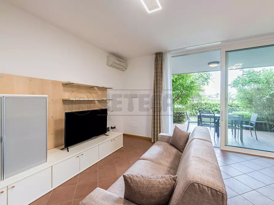Immagine 19 di Appartamento in vendita  in Via Giuseppe Mazzini 1 a Padenghe Sul Garda