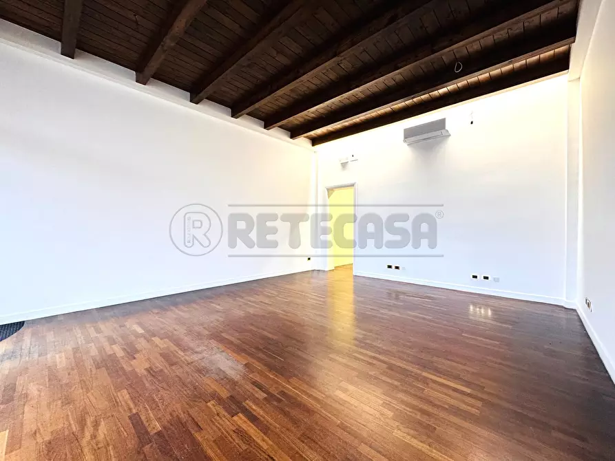 Immagine 4 di Locale commerciale in affitto  in Via San Marco 145 a Padova