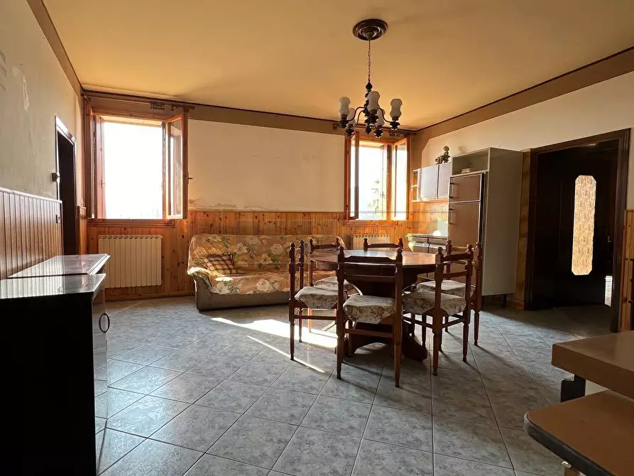 Immagine 5 di Rustico / casale in vendita  in Via Roma 15 a Val Liona