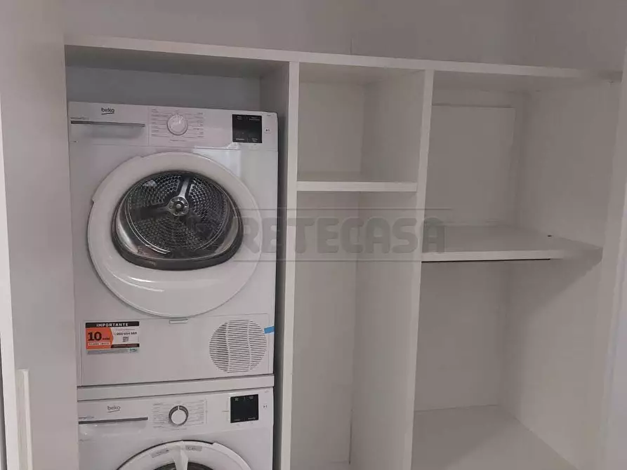 Immagine 6 di Bilocale in affitto  a Bergamo