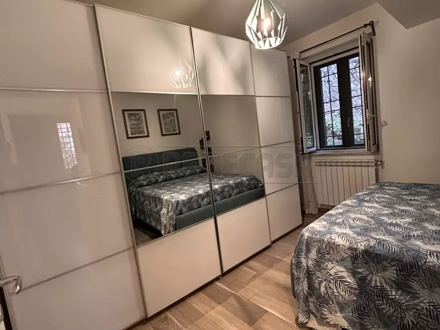 Immagine 14 di Trilocale in affitto  in Via Alberto Bolognetti 6 a Salerno