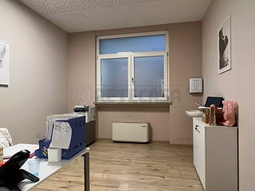 Immagine 4 di Locale commerciale in vendita  a Montecchio Maggiore