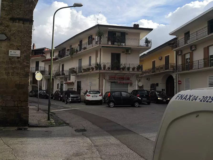 Immagine 14 di Locale commerciale in affitto  a Marcianise