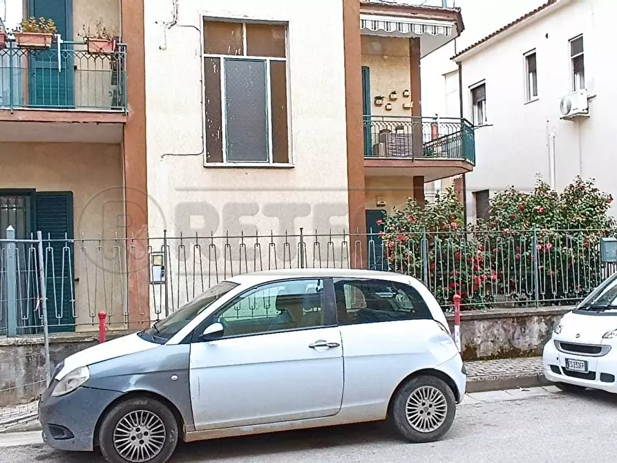 Immagine 8 di Pentalocale in vendita  in Via Luigi Einaudi a Caserta