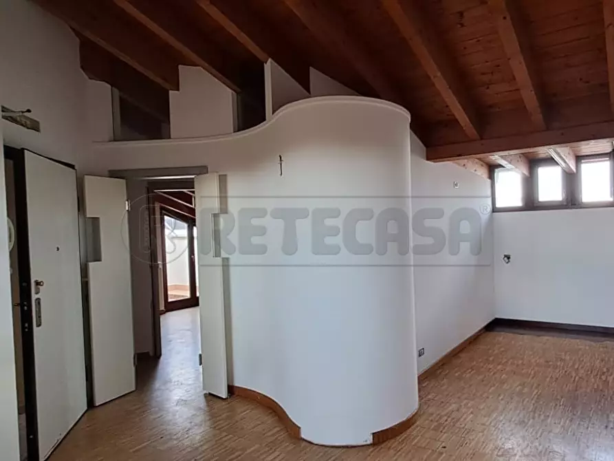 Immagine 45 di Trilocale in vendita  a Bergamo