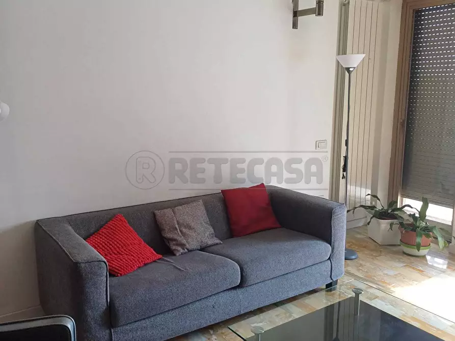 Immagine 8 di Pentalocale in vendita  in Via Pietro del Pezzo 87 a Salerno