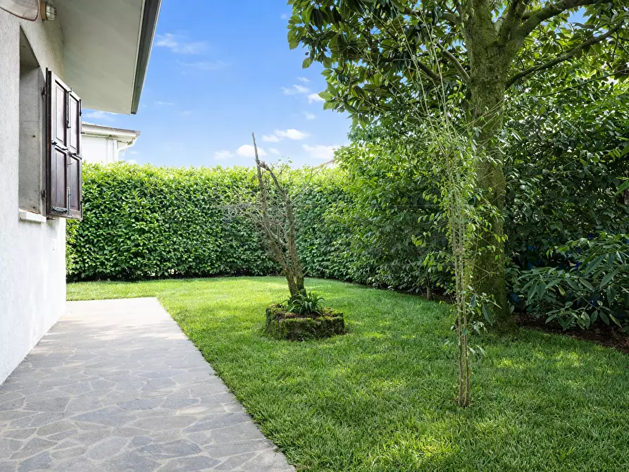 Immagine 25 di Villetta a schiera in vendita  in Via Caprera a Vicenza