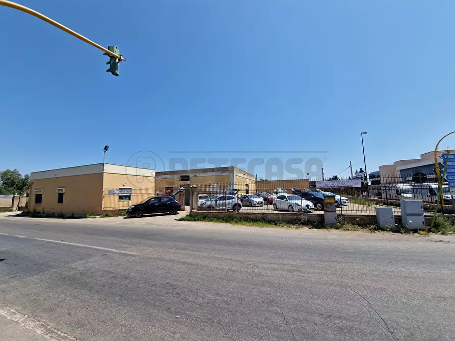 Immagine 22 di Laboratorio in vendita  in Via Neviano 37 a Seclì