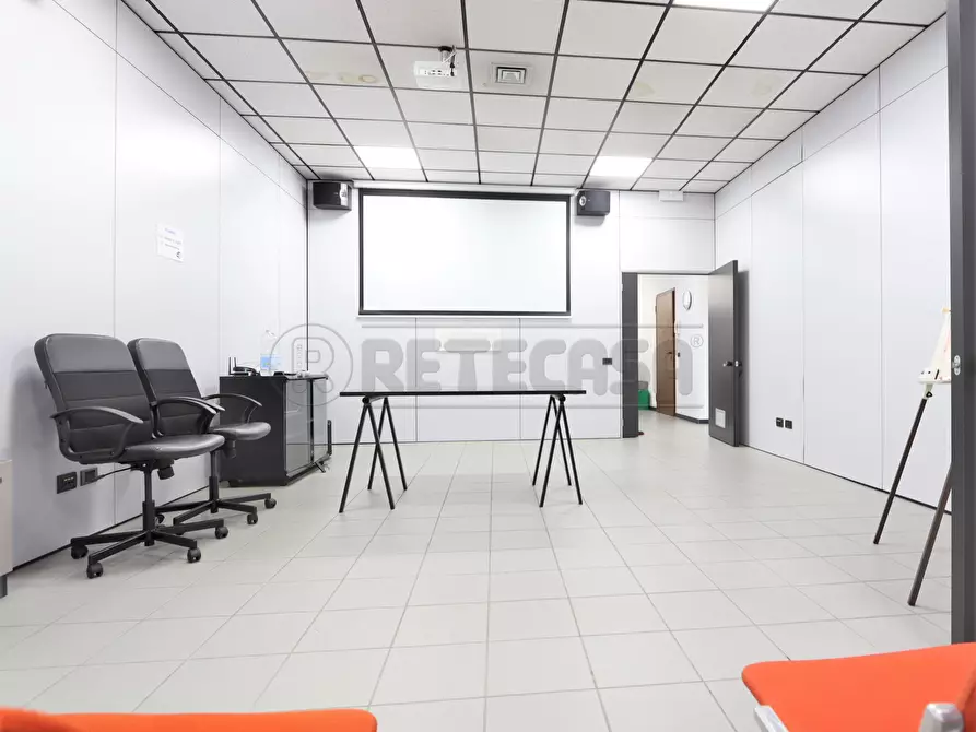 Immagine 27 di Ufficio in affitto  a Vicenza