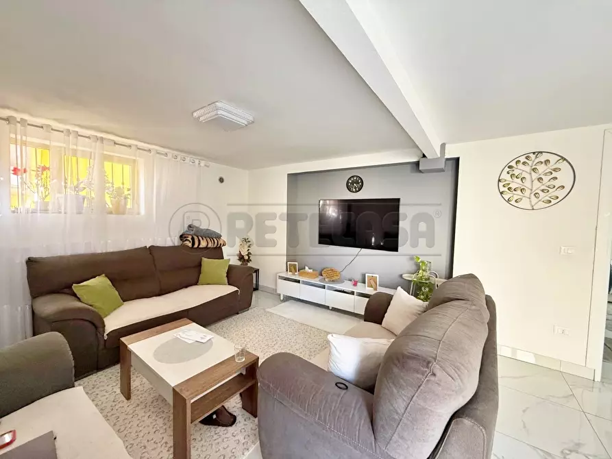 Immagine 2 di Villa in vendita  in Via Camillo Cavour 95 a Arzignano