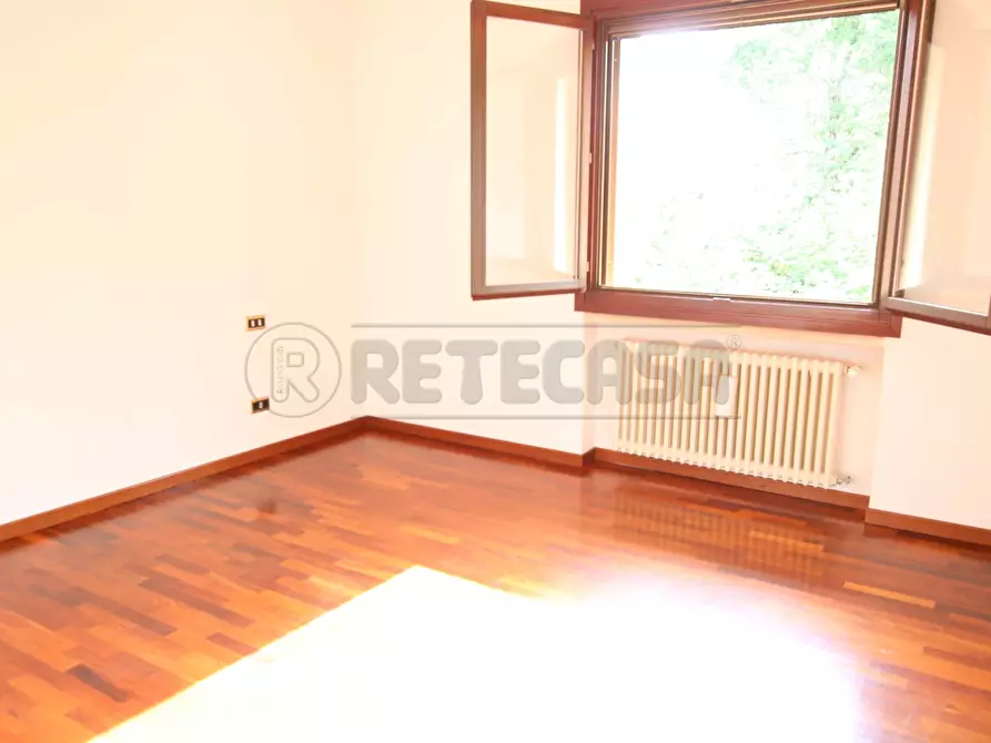 Immagine 28 di Villa in affitto  in Via San Rocco a Arcugnano