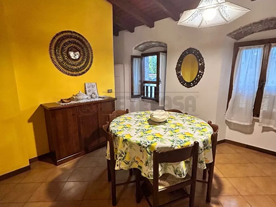 Immagine 4 di Quadrilocale in vendita  in via don primo adami a Gargnano