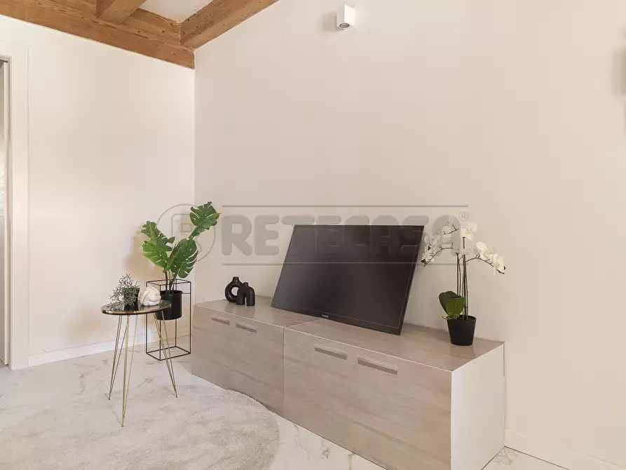 Immagine 4 di Bilocale in vendita  in Via Zuccola 37 a Bolzano Vicentino