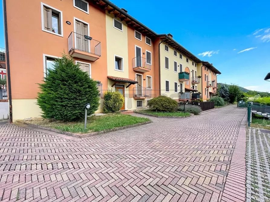 Immagine 10 di Appartamento in vendita  in via palazzina di cereda 12 a Cornedo Vicentino