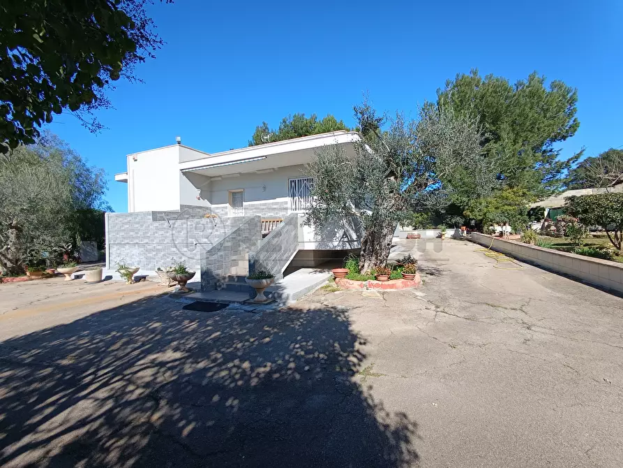 Immagine 1 di Villa in vendita  in Via B. Ravenna 49 a Gallipoli