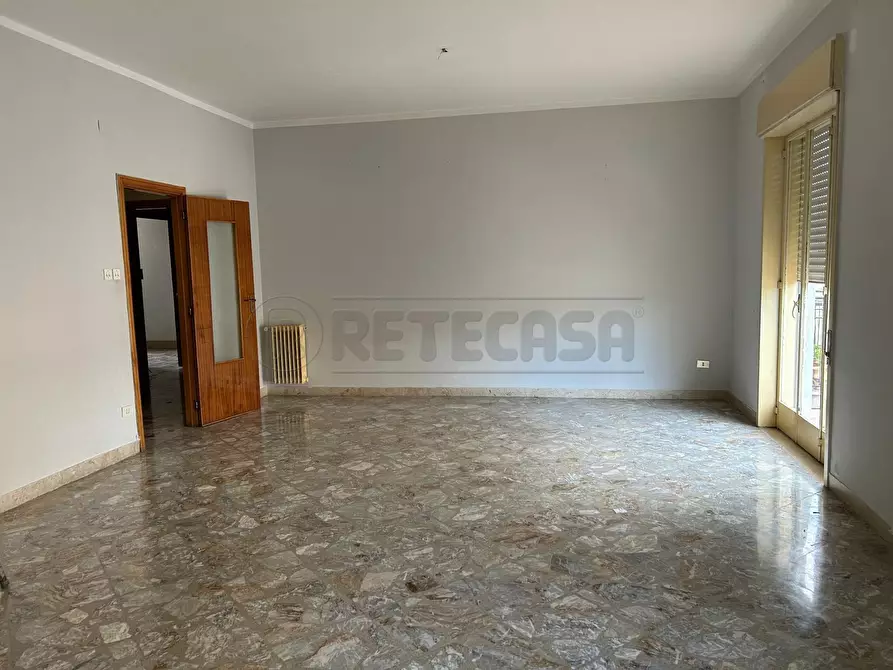 Immagine 19 di Pentalocale in affitto  in via Ruggero Settimo 24 a Caltanissetta