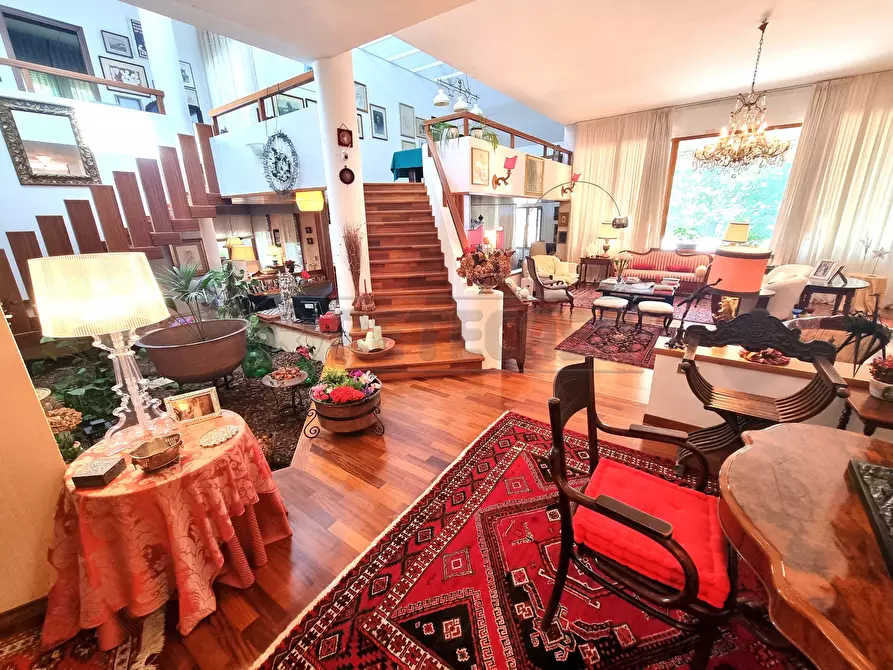 Immagine 3 di Villa in vendita  a Montesilvano