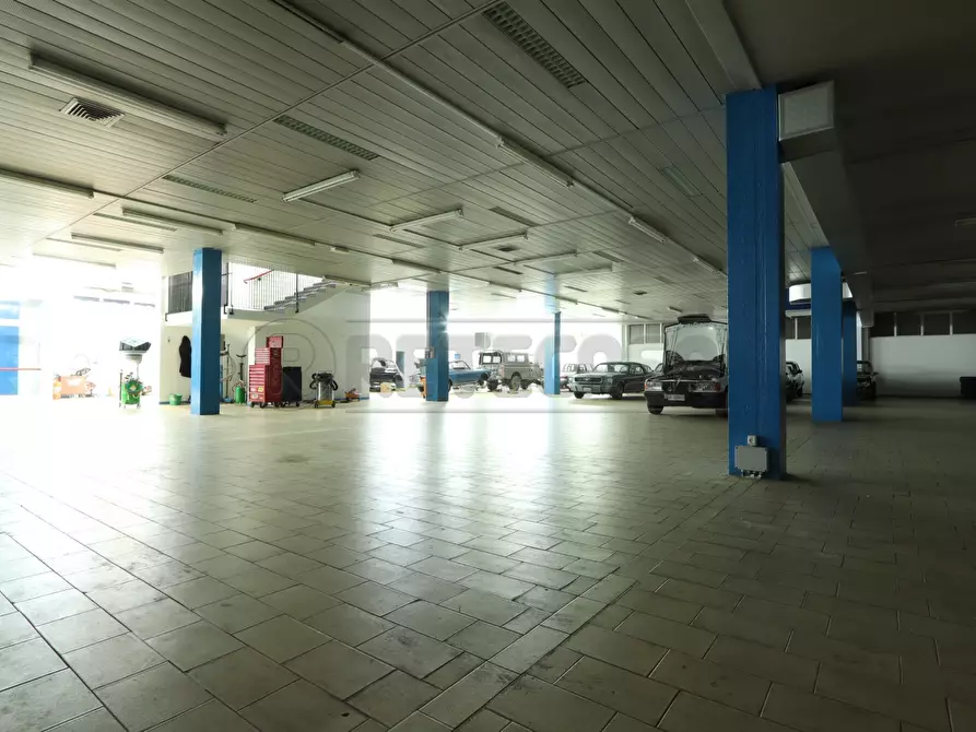 Immagine 32 di Locale commerciale in affitto  in Via Giovanni Battista Quadri 72 a Vicenza